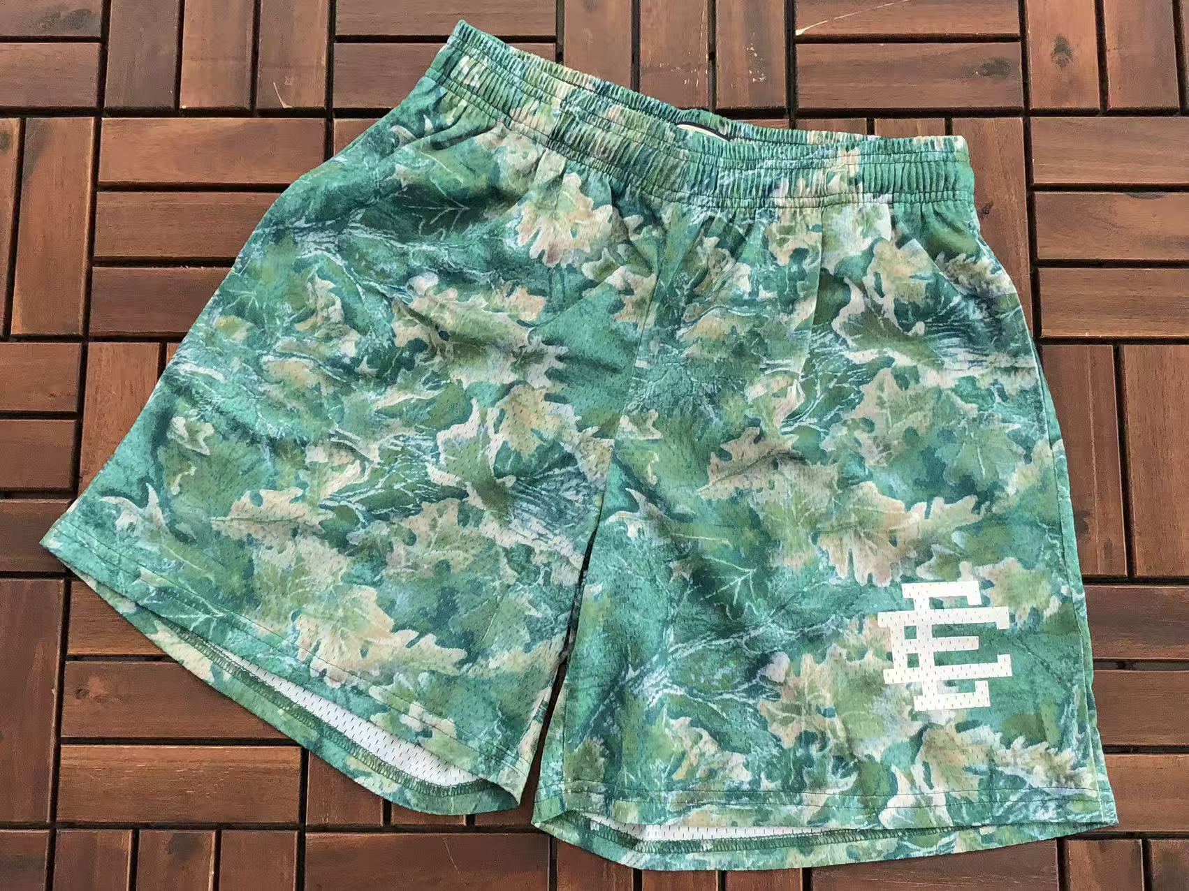 EE SHORTS GREEN