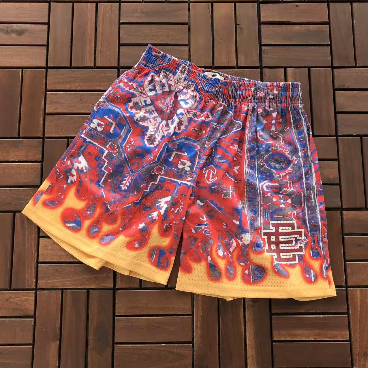 EE SHORTS FIRE